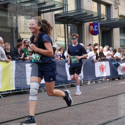 13.09.2026 - 21. swb-Marathon Bremen Strokosch-Dieckow http://msf.ph/oto/10355611 13.09.2026 13:33:46 Ziel 1364, 1656, 2355, 2464, 2727, 3162, 3389, 3522, 3632, 3790, 3984, 4613, 5265, 5341, 5489, 5513, 5563, 5587, 5768, 6090, 6151, 6350, 6405, 6509, 6623, 7047, 7113, 7303, 7354, 7431, 7897, 7988, 8025, 8512, 8641, 8870, 8910, 9100, 9905, 10058, 13118, 930, 2405, 2872, 2960, 3201, 3562, 3761, 4219, 4490, 4543, 4554, 4658, 4874, 5063, 5156, 5513, 5726, 6256, 6508, 6538, 6597, 6808, 6844, 6882, 6997, 7126, 7523, 7633 meine-sportfotos.de