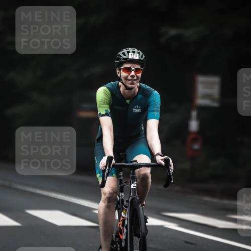 13.09.2026 - Stadtparktriathlon H.Heesch http://msf.ph/oto/10355618 13.09.2026 09:38:27 Radfahren 171, 205 meine-sportfotos.de