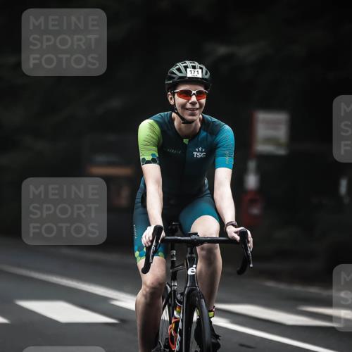 13.09.2026 - Stadtparktriathlon H.Heesch http://msf.ph/oto/10355621 13.09.2026 09:38:27 Radfahren 171, 205 meine-sportfotos.de