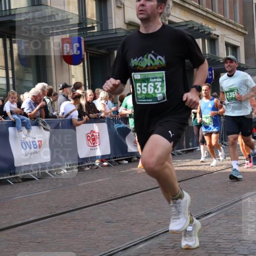 13.09.2026 - 21. swb-Marathon Bremen Strokosch-Dieckow http://msf.ph/oto/10355646 13.09.2026 13:33:48 Ziel 1364, 1656, 2355, 2464, 2727, 3162, 3389, 3522, 3632, 3790, 3984, 4613, 5265, 5341, 5489, 5563, 5587, 5768, 6090, 6151, 6350, 6405, 6509, 6623, 7047, 7113, 7303, 7354, 7431, 7696, 7897, 7988, 8025, 8512, 8641, 8870, 8910, 9094, 9100, 9402, 9905, 10058, 13118, 930, 2405, 2872, 2960, 3201, 3562, 3761, 4219, 4490, 4554, 4658, 4874, 5063, 5156, 5513, 5726, 6256, 6508, 6538, 6808, 6844, 6882, 7126, 7354, 7523, 7633 meine-sportfotos.de