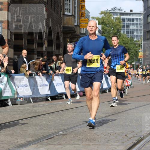13.09.2026 - 21. swb-Marathon Bremen Strokosch-Dieckow http://msf.ph/oto/10355682 13.09.2026 10:56:30 Ziel 10246, 10298, 10322, 10365, 10443, 10670, 10699, 10949, 10957, 10960, 11219, 11280, 11570, 11693, 11782, 11790, 12452, 12476, 13565, 10240, 10372, 10486, 10540, 10721, 10771, 10824, 10888, 10936, 11064, 11069, 11349, 11407, 11474, 11601, 11911, 11996, 12543 meine-sportfotos.de