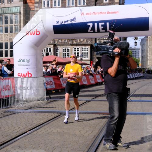 13.09.2026 - 21. swb-Marathon Bremen Tim E. http://msf.ph/oto/10355729 13.09.2026 12:47:54 Ziel 420, 991, 1161, 1783 meine-sportfotos.de