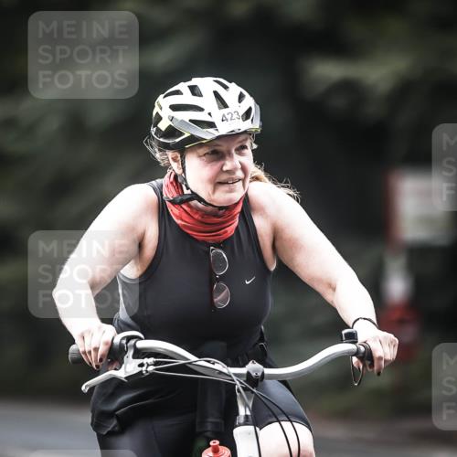 13.09.2026 - Stadtparktriathlon H.Heesch http://msf.ph/oto/10355733 13.09.2026 11:11:59 Radfahren 423, 603 meine-sportfotos.de