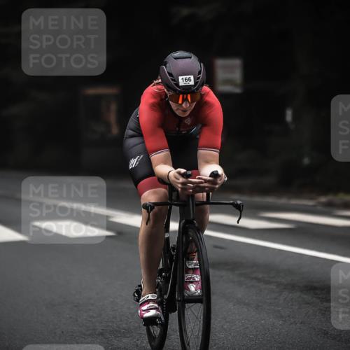 13.09.2026 - Stadtparktriathlon H.Heesch http://msf.ph/oto/10355740 13.09.2026 09:39:19 Radfahren 166, 204 meine-sportfotos.de