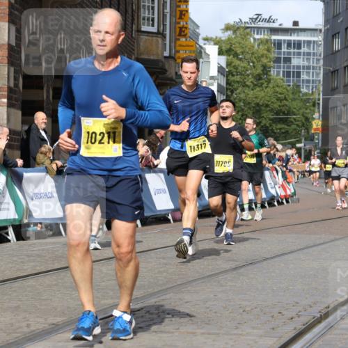 13.09.2026 - 21. swb-Marathon Bremen Strokosch-Dieckow http://msf.ph/oto/10355755 13.09.2026 10:56:31 Ziel 10184, 10211, 10246, 10298, 10322, 10365, 10443, 10670, 10699, 10949, 10957, 10960, 11219, 11280, 11570, 11693, 11782, 11790, 12452, 12476, 13565, 10240, 10372, 10486, 10540, 10721, 10771, 10824, 10888, 10936, 11064, 11069, 11349, 11407, 11474, 11601, 11911, 11996, 12543 meine-sportfotos.de