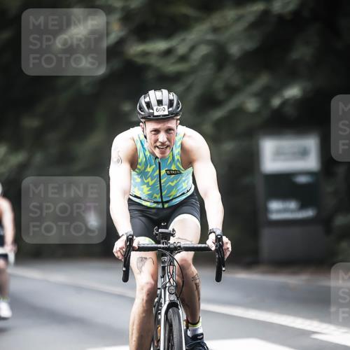 13.09.2026 - Stadtparktriathlon H.Heesch http://msf.ph/oto/10355756 13.09.2026 11:12:06 Radfahren 598, 600, 700 meine-sportfotos.de