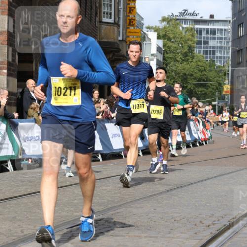 13.09.2026 - 21. swb-Marathon Bremen Strokosch-Dieckow http://msf.ph/oto/10355775 13.09.2026 10:56:31 Ziel 10184, 10211, 10246, 10298, 10322, 10365, 10443, 10670, 10699, 10949, 10957, 10960, 11219, 11280, 11570, 11693, 11782, 11790, 12452, 12476, 13565, 10240, 10372, 10486, 10540, 10721, 10771, 10824, 10888, 10936, 11064, 11069, 11349, 11407, 11474, 11601, 11911, 11996, 12543 meine-sportfotos.de