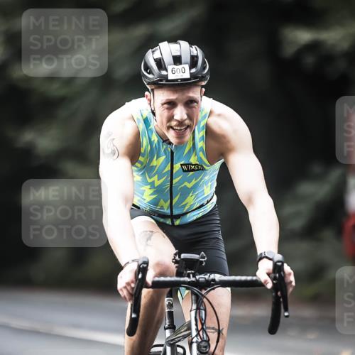 13.09.2026 - Stadtparktriathlon H.Heesch http://msf.ph/oto/10355776 13.09.2026 11:12:07 Radfahren 506, 598, 600, 700 meine-sportfotos.de