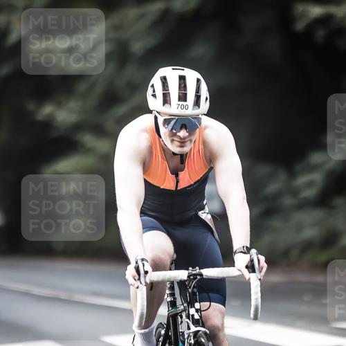 13.09.2026 - Stadtparktriathlon H.Heesch http://msf.ph/oto/10355788 13.09.2026 11:12:09 Radfahren 506, 519, 598, 600, 700 meine-sportfotos.de