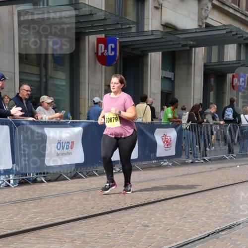 13.09.2026 - 21. swb-Marathon Bremen Strokosch-Dieckow http://msf.ph/oto/10355837 13.09.2026 11:16:35 Ziel 10295, 10679, 10999, 11456, 11461, 11653, 11867, 12089, 12287, 10242, 11181, 11200, 11264, 11274, 11385, 11448, 11573, 12057, 12102, 12158, 12539 meine-sportfotos.de