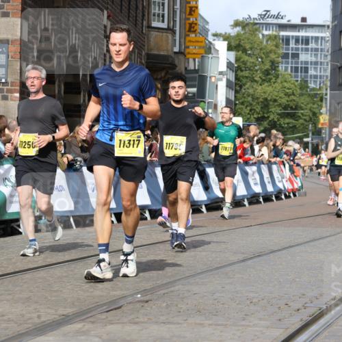 13.09.2026 - 21. swb-Marathon Bremen Strokosch-Dieckow http://msf.ph/oto/10355841 13.09.2026 10:56:32 Ziel 10184, 10211, 10246, 10298, 10322, 10365, 10443, 10670, 10699, 10949, 10957, 10960, 11219, 11280, 11570, 11693, 11782, 11790, 12452, 12476, 10240, 10372, 10486, 10540, 10721, 10771, 10824, 10888, 10936, 11064, 11349, 11474, 11601, 11872, 11911, 11996 meine-sportfotos.de