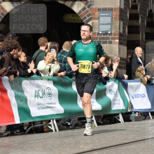 13.09.2026 - 21. swb-Marathon Bremen Strokosch-Dieckow http://msf.ph/oto/10355847 13.09.2026 10:56:36 Ziel 10184, 10211, 10246, 10322, 10365, 10443, 10670, 10699, 10844, 10949, 10957, 10960, 11219, 11256, 11280, 11317, 11570, 11693, 11782, 11795, 12452, 12476, 10372, 10486, 10540, 10721, 10771, 10824, 10888, 10936, 11064, 11474, 11601, 11872, 12284, 12434 meine-sportfotos.de