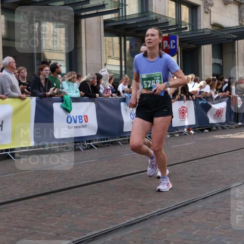 13.09.2026 - 21. swb-Marathon Bremen Strokosch-Dieckow http://msf.ph/oto/10355868 13.09.2026 13:33:53 Ziel 911, 1364, 2355, 2464, 3068, 3162, 3214, 3632, 3636, 3790, 3984, 4112, 4613, 5147, 5265, 5341, 5489, 5563, 5768, 6090, 6350, 6405, 6509, 6623, 7047, 7113, 7303, 7431, 7696, 7897, 7988, 8025, 8641, 8870, 8910, 9094, 9100, 9402, 9453, 9905, 10058, 13118, 930, 1656, 2405, 2727, 2872, 2960, 3201, 3389, 3522, 3562, 3761, 4490, 4554, 4658, 4874, 5063, 5156, 5513, 5563, 5587, 6151, 6508, 6538, 6623, 6808, 7126, 7354, 7431, 7523, 7633, 8025 meine-sportfotos.de