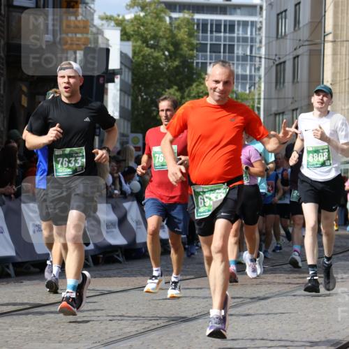 13.09.2026 - 21. swb-Marathon Bremen Strokosch-Dieckow http://msf.ph/oto/10355895 13.09.2026 13:33:36 Ziel 831, 1124, 2283, 2393, 2440, 2818, 2959, 2980, 3710, 4052, 4243, 4260, 4408, 4492, 4536, 4565, 5040, 5191, 5324, 5395, 5560, 5660, 5790, 5861, 5862, 5914, 6421, 6597, 6614, 6777, 6915, 6997, 7145, 7421, 7467, 7788, 7789, 7830, 8061, 8599, 8602, 9206, 9269, 9616, 9856, 13028, 13084, 13101, 930, 2405, 2872, 3201, 3761, 4490, 4554, 4658, 4874, 5063, 5156, 5513, 6508, 6538, 6808, 7126, 7633, 7652, 7832, 9068, 9128, 9342, 9344, 9390 meine-sportfotos.de