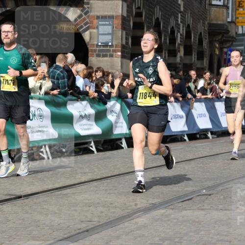 13.09.2026 - 21. swb-Marathon Bremen Strokosch-Dieckow http://msf.ph/oto/10355899 13.09.2026 10:56:38 Ziel 10184, 10211, 10246, 10322, 10365, 10443, 10670, 10675, 10699, 10844, 10949, 10957, 10960, 11219, 11256, 11280, 11317, 11570, 11693, 11782, 11795, 11844, 12452, 12476, 10486, 10540, 10610, 10721, 10771, 10824, 10888, 10936, 11064, 11474, 11601, 11872, 12284, 12434 meine-sportfotos.de