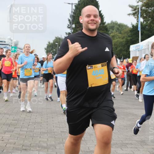 13.09.2026 - Kiel Lauf Andreas Tolksdorf http://msf.ph/oto/10355923 13.09.2026 09:58:45 Kiellinie 6792, 4848, 10305 meine-sportfotos.de