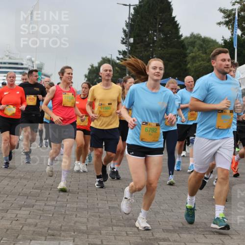13.09.2026 - Kiel Lauf Andreas Tolksdorf http://msf.ph/oto/10355953 13.09.2026 09:58:46 Kiellinie 9525, 11561, 11560, 39, 6792, 3881, 7187 meine-sportfotos.de