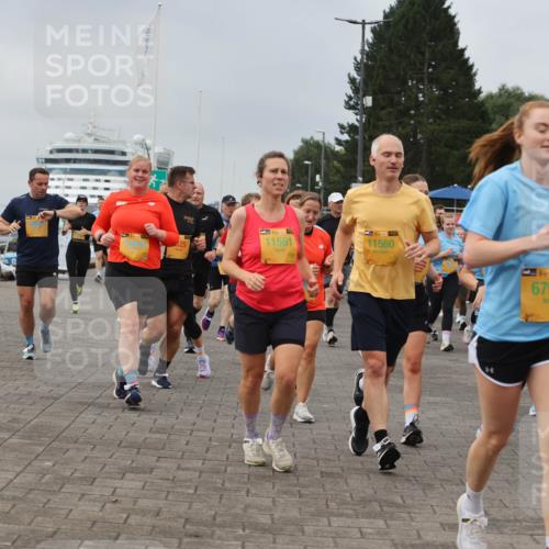 13.09.2026 - Kiel Lauf Andreas Tolksdorf http://msf.ph/oto/10355970 13.09.2026 09:58:47 Kiellinie 39, 525, 11561, 11560, 39, 6792 meine-sportfotos.de