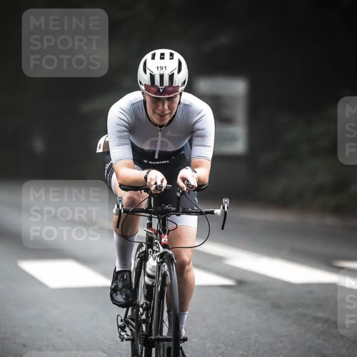 13.09.2026 - Stadtparktriathlon H.Heesch http://msf.ph/oto/10355984 13.09.2026 09:42:18 Radfahren 187, 191, 206 meine-sportfotos.de