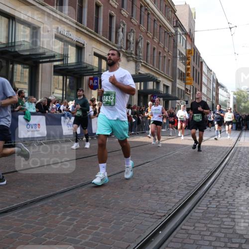 13.09.2026 - 21. swb-Marathon Bremen Strokosch-Dieckow http://msf.ph/oto/10355986 13.09.2026 13:33:57 Ziel 682, 911, 1307, 1364, 2355, 2464, 3068, 3162, 3214, 3632, 3636, 3790, 3984, 4112, 5147, 5265, 5341, 5489, 5566, 5768, 5852, 6090, 6255, 6350, 6405, 7113, 7303, 7696, 7746, 7897, 7988, 8870, 8910, 9094, 9100, 9402, 9453, 9802, 9905, 10058, 13112, 13118, 930, 1656, 2405, 2727, 2872, 2960, 3201, 3389, 3522, 3761, 3790, 4490, 4554, 4613, 4658, 4874, 5063, 5156, 5341, 5513, 5563, 5587, 6151, 6508, 6509, 6538, 6623, 6808, 7047, 7126, 7303, 7354, 7431, 7633, 8025 meine-sportfotos.de