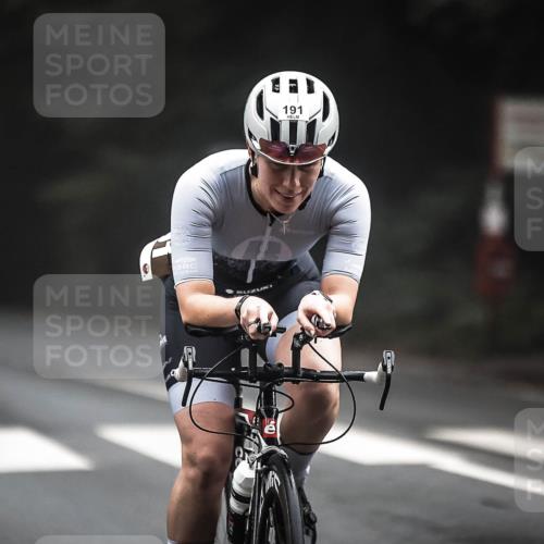 13.09.2026 - Stadtparktriathlon H.Heesch http://msf.ph/oto/10355992 13.09.2026 09:42:18 Radfahren 187, 191, 206 meine-sportfotos.de