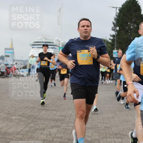 13.09.2026 - Kiel Lauf Andreas Tolksdorf http://msf.ph/oto/10356051 13.09.2026 09:58:51 Kiellinie 4, 38, 10814, 1138, 8744 meine-sportfotos.de