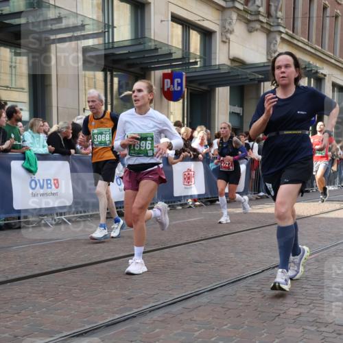 13.09.2026 - 21. swb-Marathon Bremen Strokosch-Dieckow http://msf.ph/oto/10356085 13.09.2026 13:34:00 Ziel 682, 784, 911, 1307, 1364, 2215, 2355, 2464, 3029, 3068, 3162, 3214, 3632, 3636, 3890, 3984, 4112, 4616, 5147, 5265, 5489, 5566, 5768, 5852, 6090, 6255, 6350, 6405, 7113, 7696, 7746, 7897, 7962, 7988, 8870, 9094, 9100, 9402, 9453, 9802, 9905, 10058, 13112, 13118, 1656, 2405, 2727, 2872, 3201, 3389, 3522, 3761, 3790, 4490, 4554, 4613, 4658, 4874, 5063, 5156, 5341, 5513, 5563, 5587, 6151, 6508, 6509, 6623, 6808, 7047, 7126, 7303, 7354, 7431, 8025 meine-sportfotos.de
