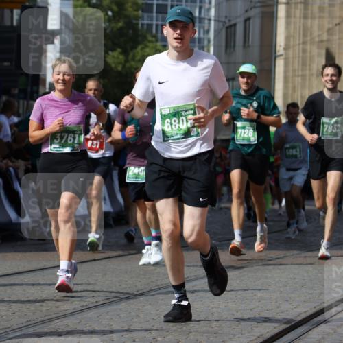 13.09.2026 - 21. swb-Marathon Bremen Strokosch-Dieckow http://msf.ph/oto/10356092 13.09.2026 13:33:38 Ziel 831, 1124, 2283, 2393, 2818, 2980, 4052, 4219, 4243, 4260, 4408, 4492, 4536, 4543, 4565, 5040, 5191, 5324, 5395, 5560, 5660, 5726, 5790, 5861, 5862, 5914, 6421, 6597, 6614, 6777, 6915, 6997, 7145, 7421, 7467, 7789, 7830, 8061, 8177, 8599, 8602, 9206, 9616, 9856, 13028, 13084, 13101, 2405, 2872, 3201, 3761, 4490, 4554, 4658, 4874, 5063, 5156, 5513, 5587, 6508, 6808, 7126, 7354, 7652, 7832, 8512, 9068, 9128, 9342, 9344, 9390 meine-sportfotos.de