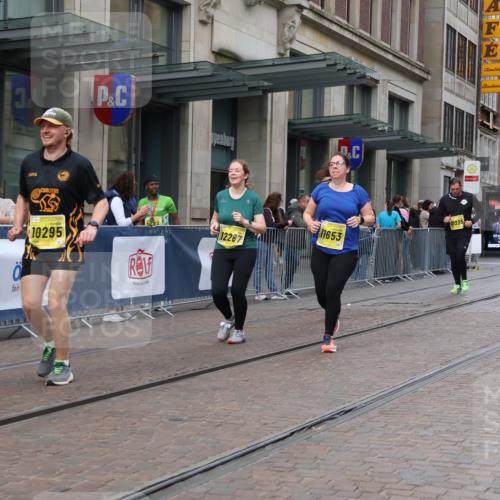 13.09.2026 - 21. swb-Marathon Bremen Strokosch-Dieckow http://msf.ph/oto/10356109 13.09.2026 11:16:47 Ziel 10295, 10335, 10999, 11355, 11461, 11495, 11653, 11672, 11867, 12089, 12101, 12287, 10679, 11274, 11456, 12089, 12102, 12158 meine-sportfotos.de