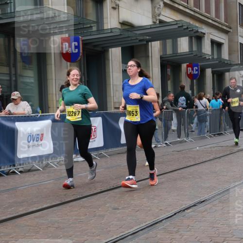 13.09.2026 - 21. swb-Marathon Bremen Strokosch-Dieckow http://msf.ph/oto/10356159 13.09.2026 11:16:48 Ziel 10295, 10335, 10779, 10999, 11355, 11461, 11495, 11653, 11672, 11867, 12101, 12287, 10679, 11274, 11456, 11867, 12089, 12102, 12158 meine-sportfotos.de