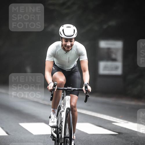13.09.2026 - Stadtparktriathlon H.Heesch http://msf.ph/oto/10356172 13.09.2026 09:43:45 Radfahren 155 meine-sportfotos.de