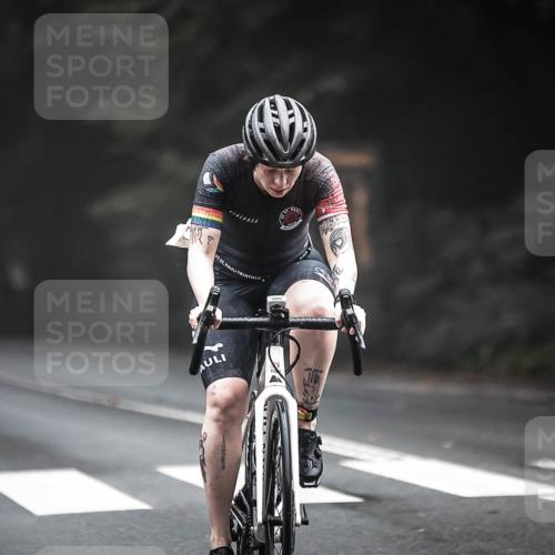 13.09.2026 - Stadtparktriathlon H.Heesch http://msf.ph/oto/10356196 13.09.2026 09:43:57 Radfahren 209 meine-sportfotos.de