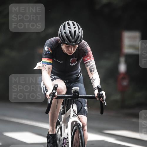 13.09.2026 - Stadtparktriathlon H.Heesch http://msf.ph/oto/10356210 13.09.2026 09:43:57 Radfahren 209 meine-sportfotos.de