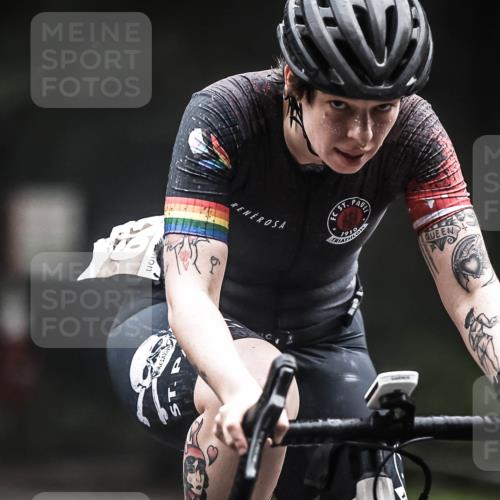 13.09.2026 - Stadtparktriathlon H.Heesch http://msf.ph/oto/10356230 13.09.2026 09:43:58 Radfahren 209 meine-sportfotos.de