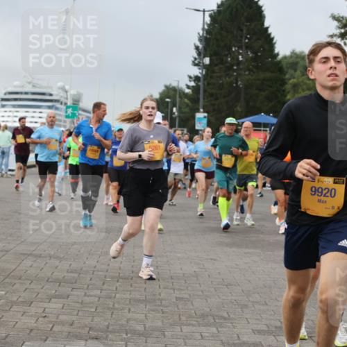 13.09.2026 - Kiel Lauf Andreas Tolksdorf http://msf.ph/oto/10356238 13.09.2026 09:59:00 Kiellinie 10569, 5261, 4, 38, 9920 meine-sportfotos.de