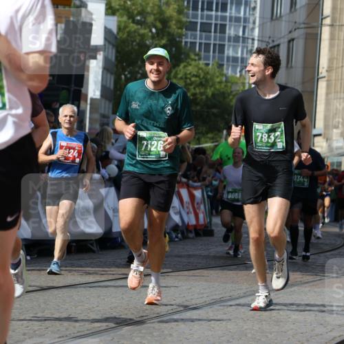 13.09.2026 - 21. swb-Marathon Bremen Strokosch-Dieckow http://msf.ph/oto/10356241 13.09.2026 13:33:40 Ziel 831, 1124, 2283, 2393, 2818, 2980, 4052, 4219, 4243, 4260, 4408, 4492, 4536, 4543, 4565, 5040, 5191, 5324, 5560, 5660, 5726, 5790, 5861, 5862, 5914, 6421, 6597, 6614, 6777, 6915, 6997, 7145, 7421, 7467, 7789, 7830, 8177, 8501, 8599, 8602, 9206, 9616, 9856, 13084, 13101, 2405, 2727, 3761, 4490, 4554, 4658, 4874, 5063, 5156, 5513, 5587, 6508, 6808, 7126, 7354, 7832, 8512, 9068, 9128, 9342, 9344 meine-sportfotos.de