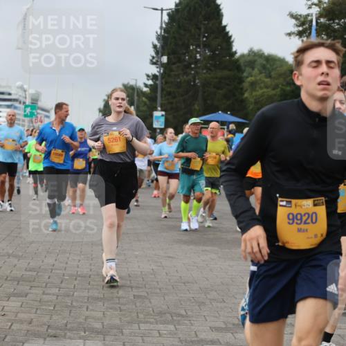 13.09.2026 - Kiel Lauf Andreas Tolksdorf http://msf.ph/oto/10356250 13.09.2026 09:59:00 Kiellinie 10569, 5261, 5158, 9920 meine-sportfotos.de