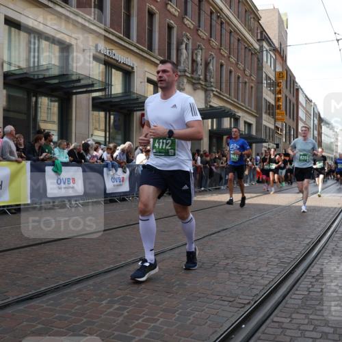 13.09.2026 - 21. swb-Marathon Bremen Strokosch-Dieckow http://msf.ph/oto/10356263 13.09.2026 13:34:05 Ziel 682, 784, 809, 911, 1307, 1871, 2215, 2464, 3029, 3068, 3214, 3318, 3409, 3632, 3636, 3890, 4112, 4616, 5147, 5265, 5488, 5489, 5566, 5768, 5852, 6255, 6350, 6405, 7113, 7168, 7696, 7746, 7962, 8381, 8870, 9094, 9100, 9402, 9453, 9751, 9802, 9905, 10058, 13112, 1364, 1656, 2355, 2727, 3162, 3389, 3522, 3790, 3984, 4554, 4613, 4658, 4874, 5063, 5156, 5341, 5513, 5563, 5587, 6090, 6151, 6508, 6509, 6623, 7047, 7303, 7354, 7431, 8025 meine-sportfotos.de