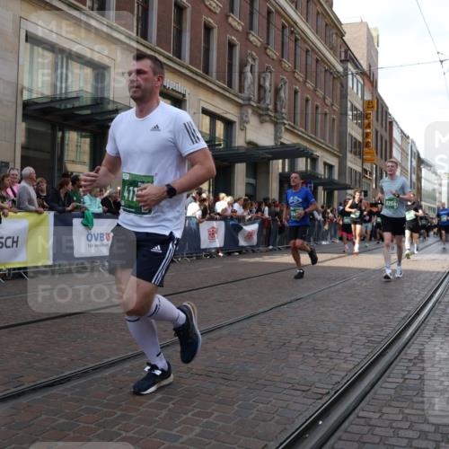 13.09.2026 - 21. swb-Marathon Bremen Strokosch-Dieckow http://msf.ph/oto/10356279 13.09.2026 13:34:05 Ziel 682, 784, 809, 911, 1307, 1871, 2215, 2464, 3029, 3068, 3214, 3318, 3409, 3632, 3636, 3890, 4112, 4616, 5147, 5265, 5488, 5489, 5566, 5768, 5852, 6255, 6350, 6405, 7113, 7168, 7696, 7746, 7962, 8381, 8870, 9094, 9100, 9402, 9453, 9751, 9802, 9905, 10058, 13112, 1364, 1656, 2355, 2727, 3162, 3389, 3522, 3790, 3984, 4554, 4613, 4658, 4874, 5063, 5156, 5341, 5513, 5563, 5587, 6090, 6151, 6508, 6509, 6623, 7047, 7303, 7354, 7431, 8025 meine-sportfotos.de