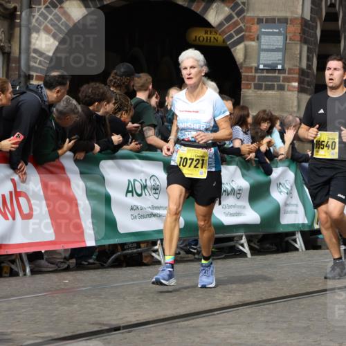 13.09.2026 - 21. swb-Marathon Bremen Strokosch-Dieckow http://msf.ph/oto/10356281 13.09.2026 10:56:48 Ziel 10184, 10211, 10240, 10322, 10356, 10372, 10670, 10675, 10844, 11069, 11256, 11317, 11349, 11407, 11570, 11795, 11844, 11855, 11871, 11911, 11996, 12543, 10157, 10408, 10610, 11000, 11079, 11328, 11946, 12032, 12284 meine-sportfotos.de