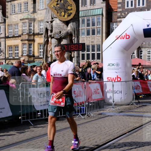 13.09.2026 - 21. swb-Marathon Bremen Tim E. http://msf.ph/oto/10356301 13.09.2026 12:49:52 Ziel 719, 968, 1483 meine-sportfotos.de