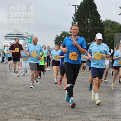 13.09.2026 - Kiel Lauf Andreas Tolksdorf http://msf.ph/oto/10356304 13.09.2026 09:59:02 Kiellinie 38, 10569, 38, 8765, 10144, 2578 meine-sportfotos.de