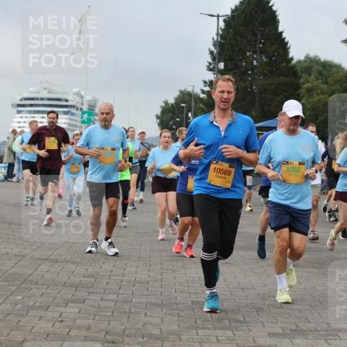 13.09.2026 - Kiel Lauf Andreas Tolksdorf http://msf.ph/oto/10356308 13.09.2026 09:59:03 Kiellinie 9979, 3, 38, 10569, 139, 8765, 2578 meine-sportfotos.de
