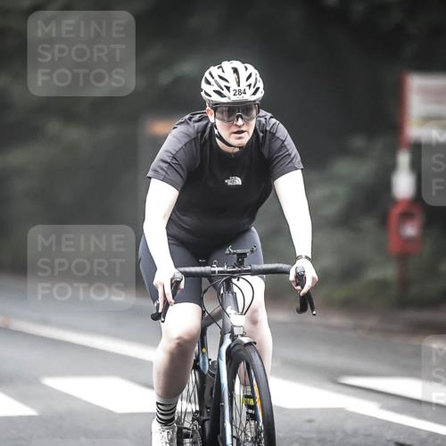 13.09.2026 - Stadtparktriathlon H.Heesch http://msf.ph/oto/10356313 13.09.2026 09:48:08 Radfahren 284 meine-sportfotos.de