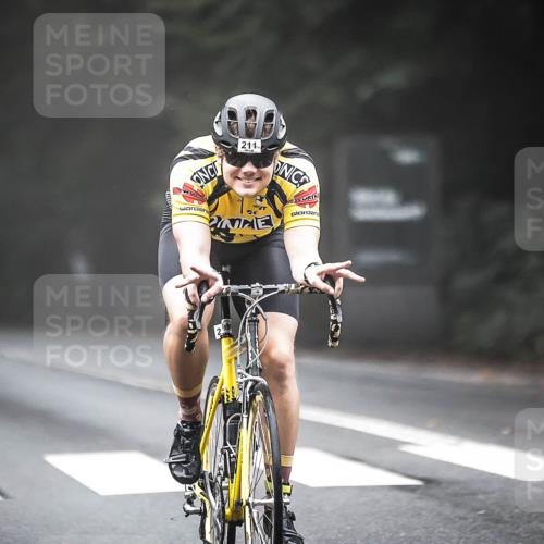 13.09.2026 - Stadtparktriathlon H.Heesch http://msf.ph/oto/10356372 13.09.2026 09:48:27 Radfahren 211, 218 meine-sportfotos.de