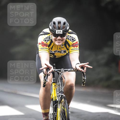 13.09.2026 - Stadtparktriathlon H.Heesch http://msf.ph/oto/10356384 13.09.2026 09:48:27 Radfahren 211, 218 meine-sportfotos.de