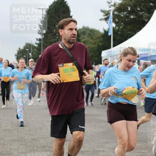 13.09.2026 - Kiel Lauf Andreas Tolksdorf http://msf.ph/oto/10356389 13.09.2026 09:59:06 Kiellinie 1, 38, 9979, 4, 98, 10382, 48, 4270 meine-sportfotos.de