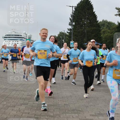 13.09.2026 - Kiel Lauf Andreas Tolksdorf http://msf.ph/oto/10356432 13.09.2026 09:59:08 Kiellinie 10411, 4678, 10061 meine-sportfotos.de