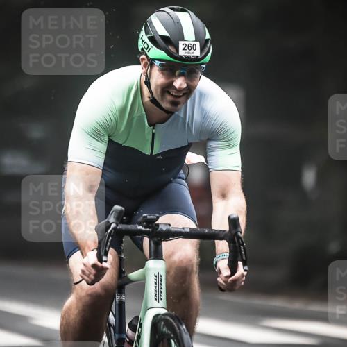 13.09.2026 - Stadtparktriathlon H.Heesch http://msf.ph/oto/10356479 13.09.2026 09:49:23 Radfahren 212, 260 meine-sportfotos.de