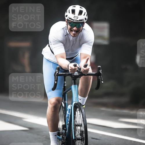 13.09.2026 - Stadtparktriathlon H.Heesch http://msf.ph/oto/10356486 13.09.2026 09:49:29 Radfahren 212 meine-sportfotos.de